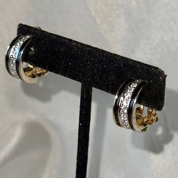 Vintage Elegant Black Enamel Gold & Rhinestone Half Hoops Clip Earrings - Picture 5 of 13